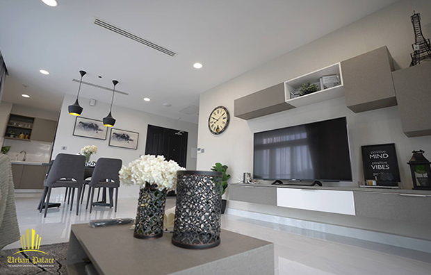 Urban Palace Apartment